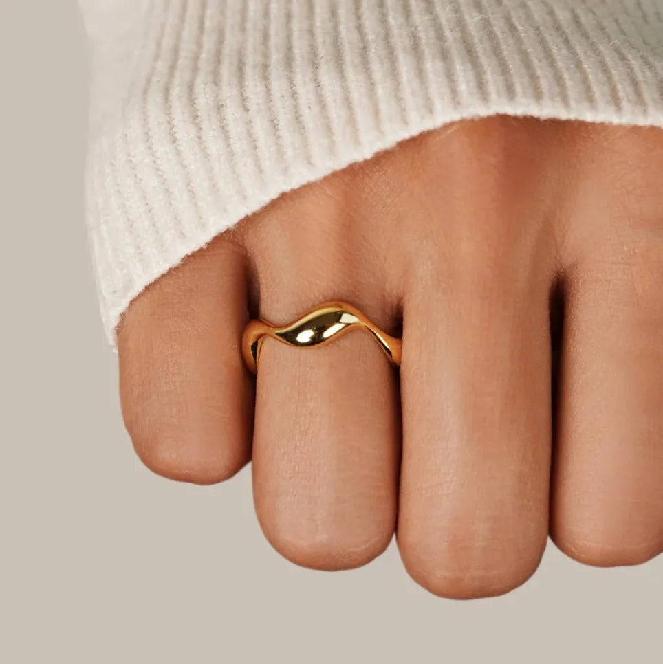 Anillo para Mujer con Banda Ondulada Ajustable