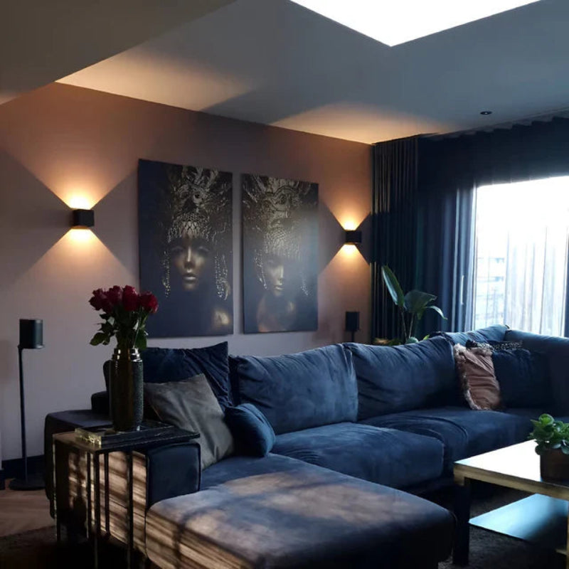 Aplique de Pared Cúbico con Luz Superior e Inferior