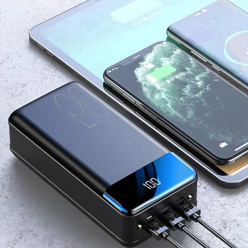 Batería Externa Portátil con Pantalla Digital y Tres Puertos USB