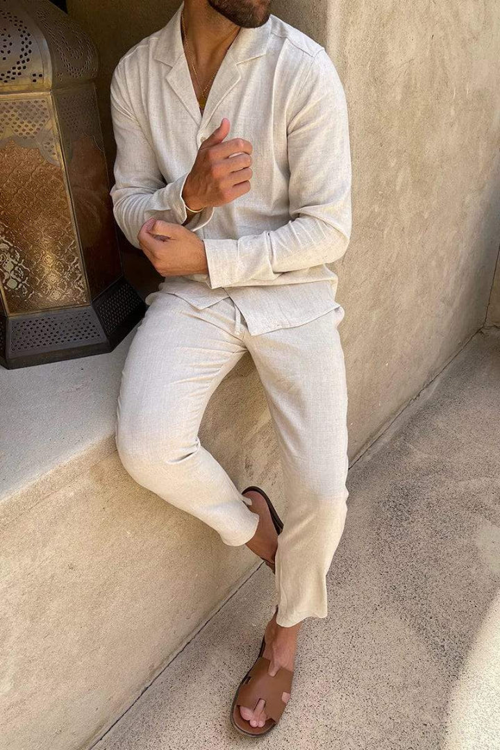 Conjunto de Dos Piezas para Hombre con Camisa de Cuello Camp y Pantalón con Cordón