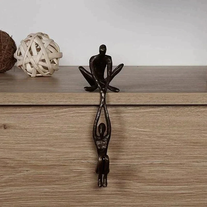 Escultura Abstracta de Figuras Humanas para Borde de Estante