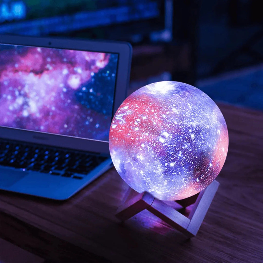 Lámpara LED de Noche con Diseño de Galaxia y Soporte de Madera