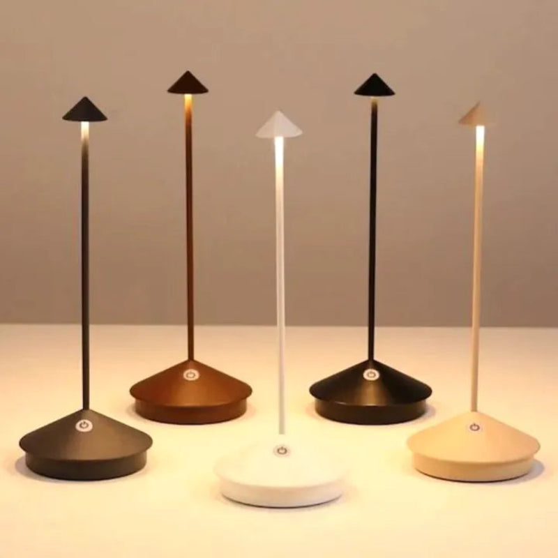 Lámpara de Mesa LED Inalámbrica con Varilla Delgada y Pantalla Cónica