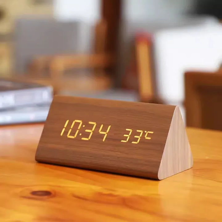 Reloj Despertador Digital con Acabado de Veta de Madera