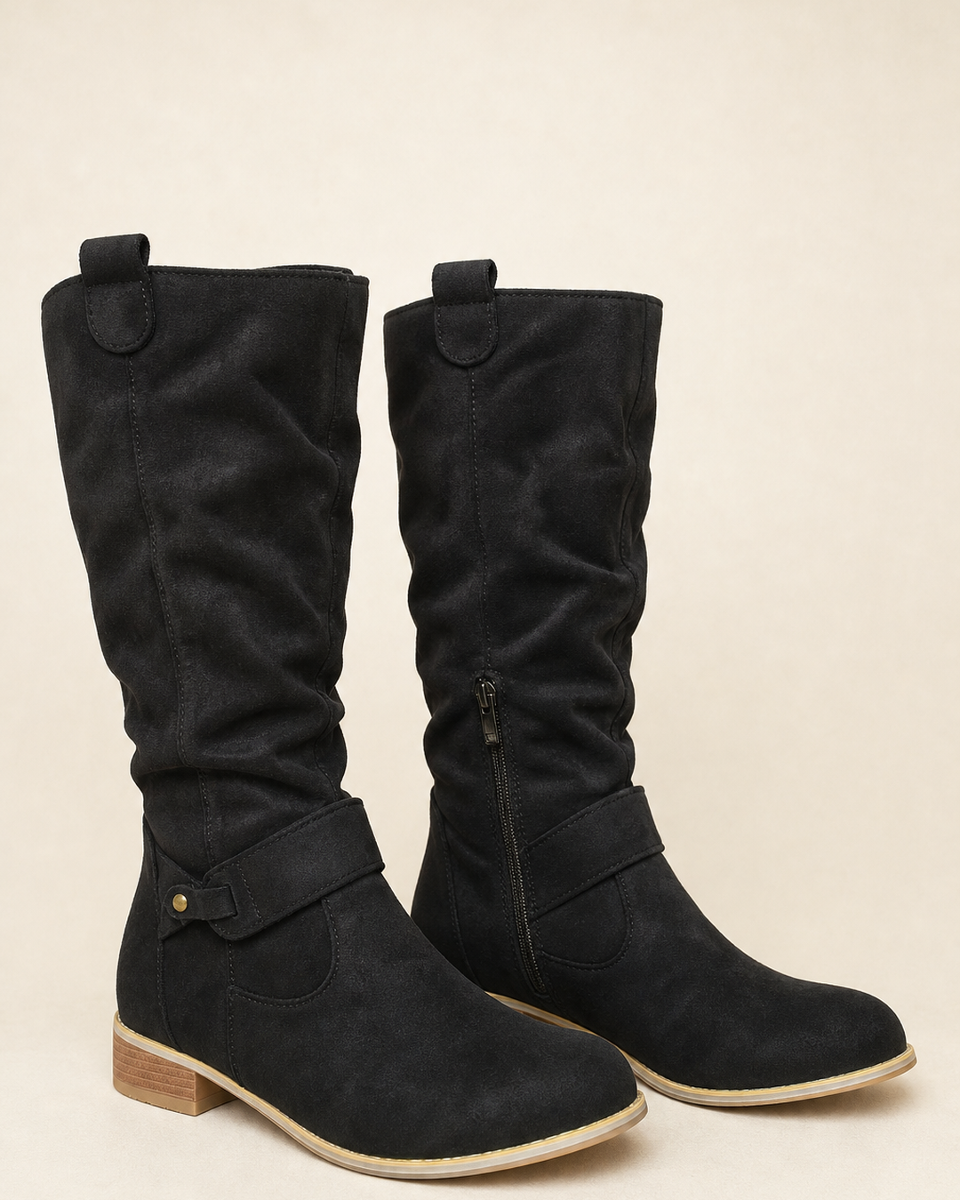Botas Altas de Tacón Bajo – Negro con Suela Clara