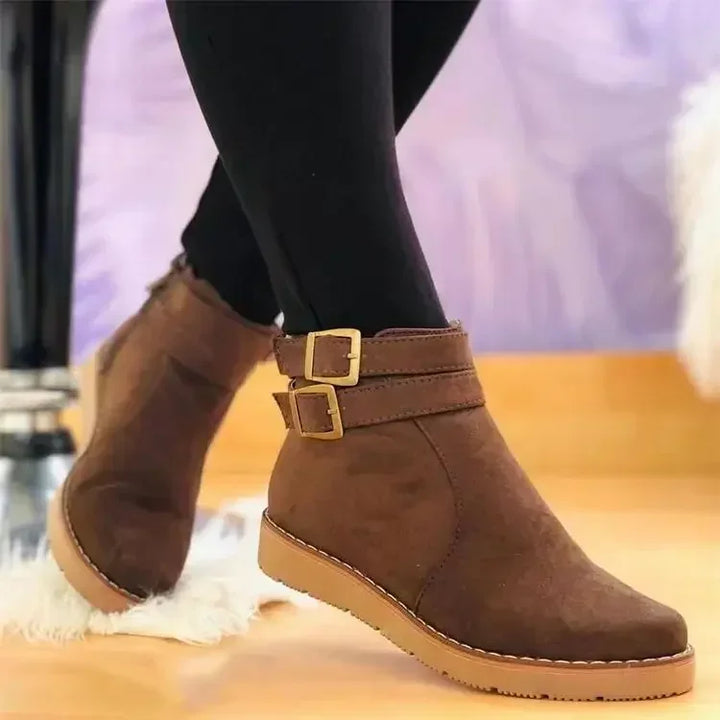 Botines Bajos con Hebillas – Marrón