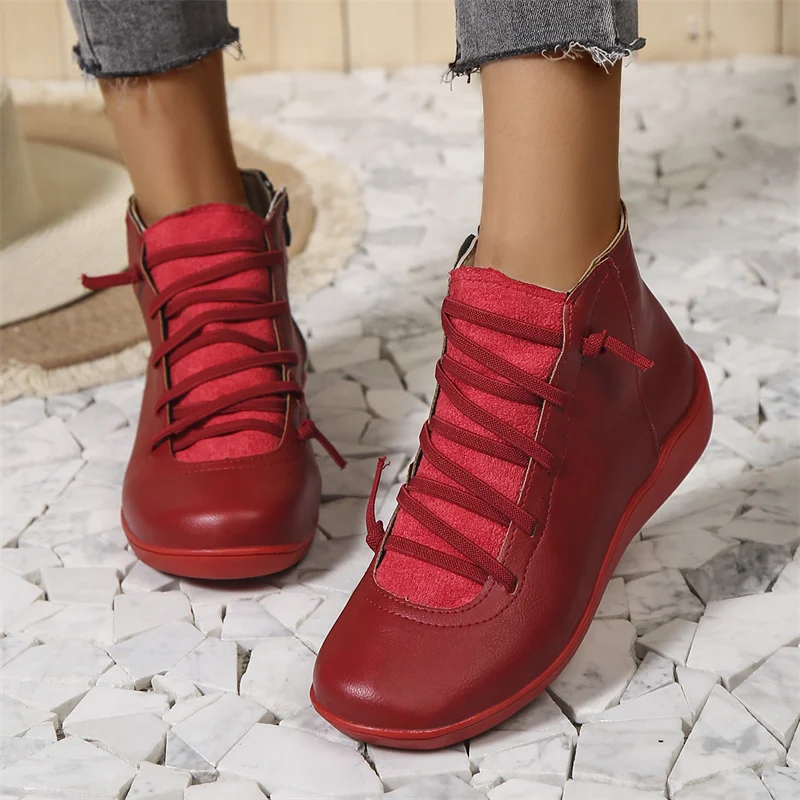 Botines Planos con Cordones – Rojo