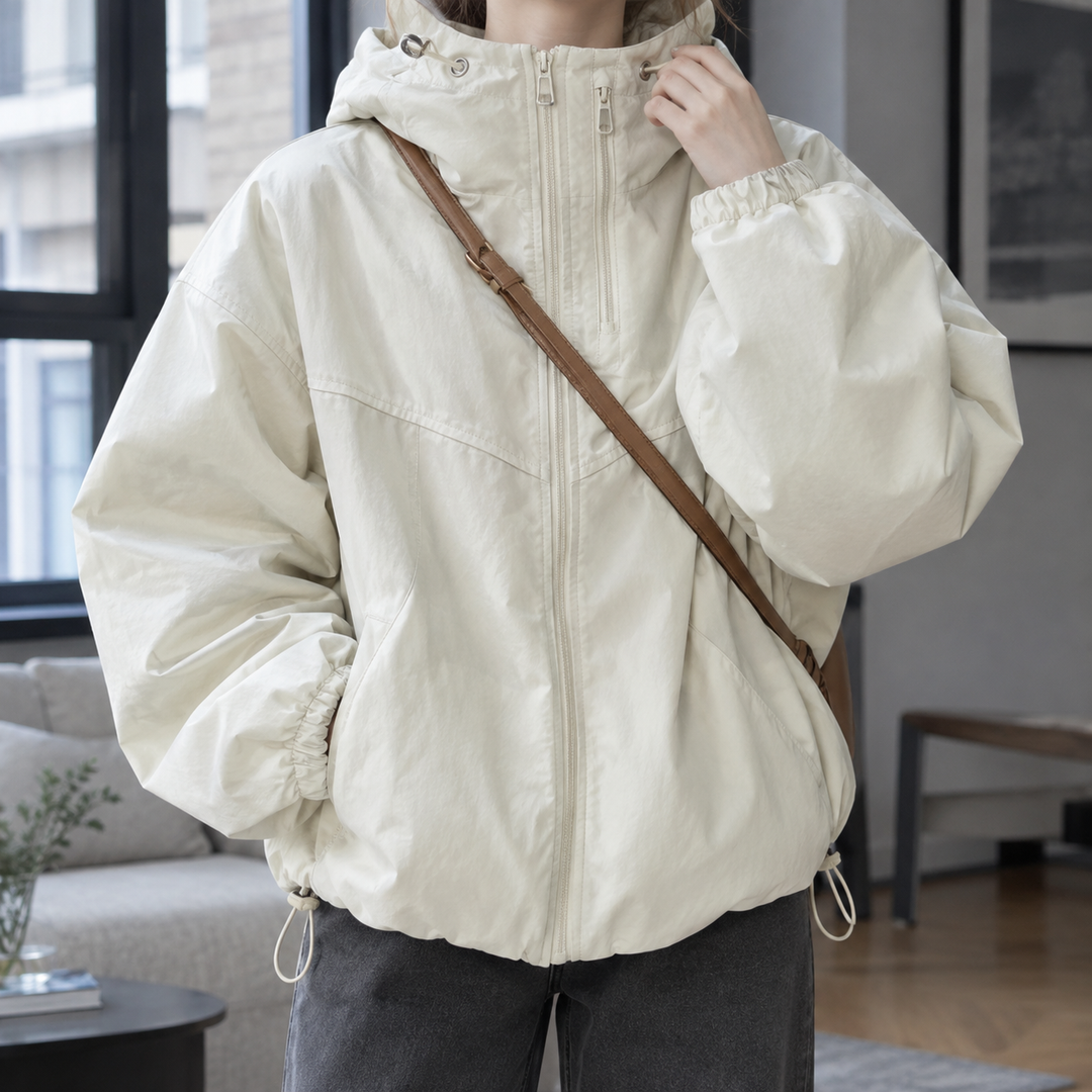 Chaqueta Corta con Capucha – Blanco Roto
