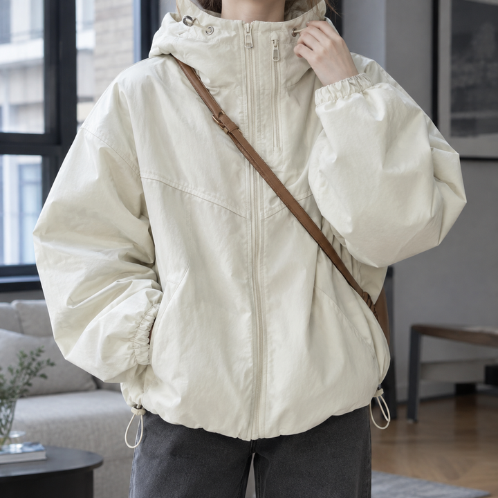 Chaqueta Corta con Capucha – Blanco Roto