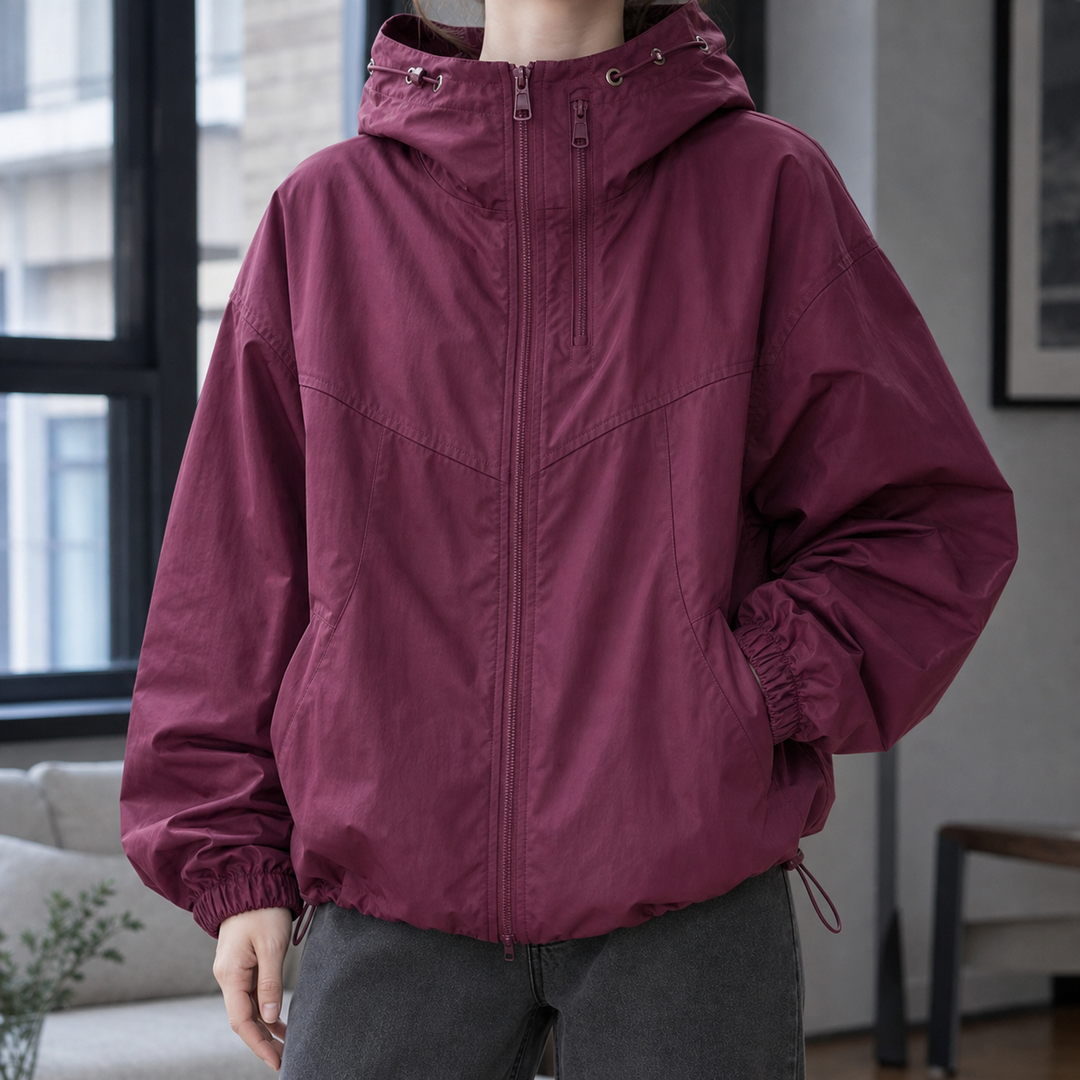 Chaqueta Corta con Capucha – Burdeos