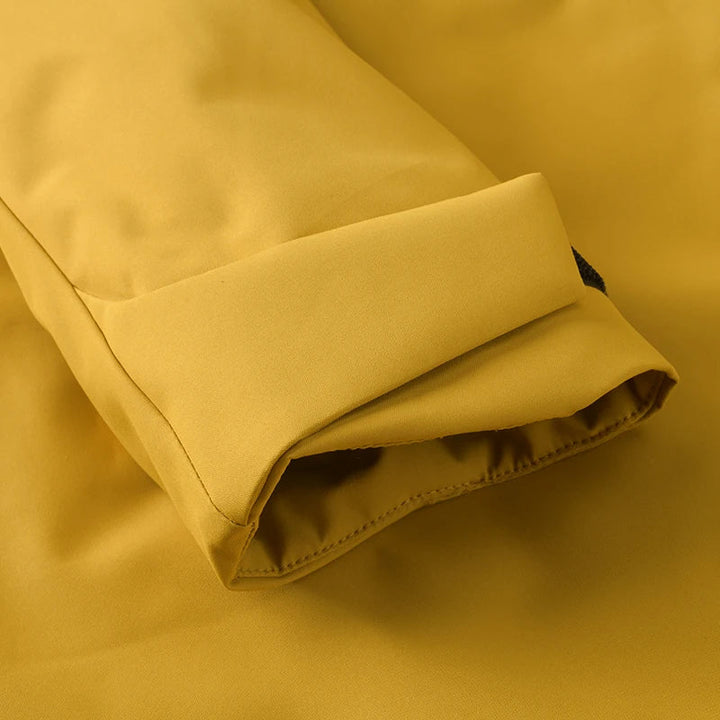 Chaqueta de Montaña con Capucha