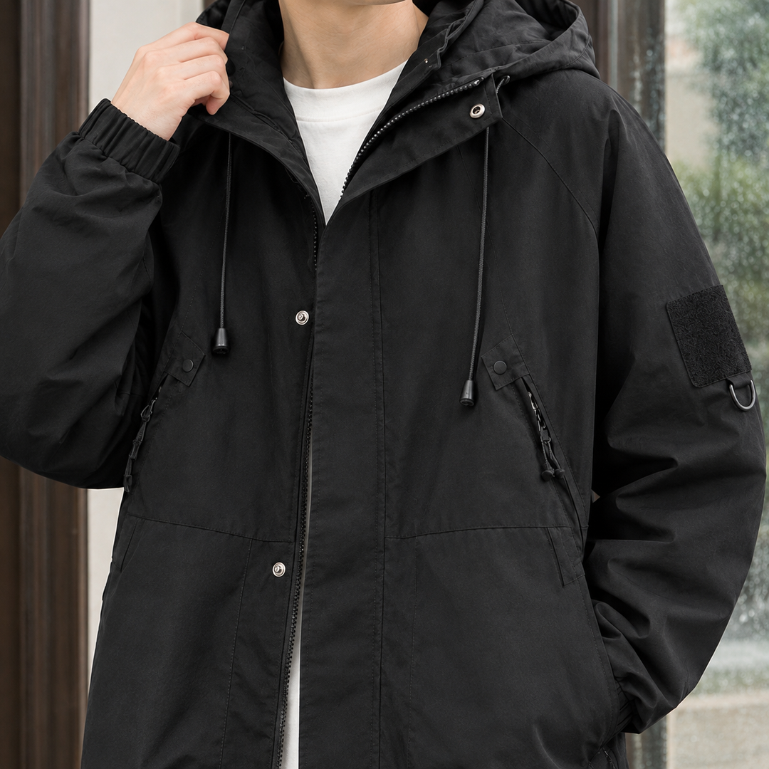 Chaqueta Multibolsillos con Capucha