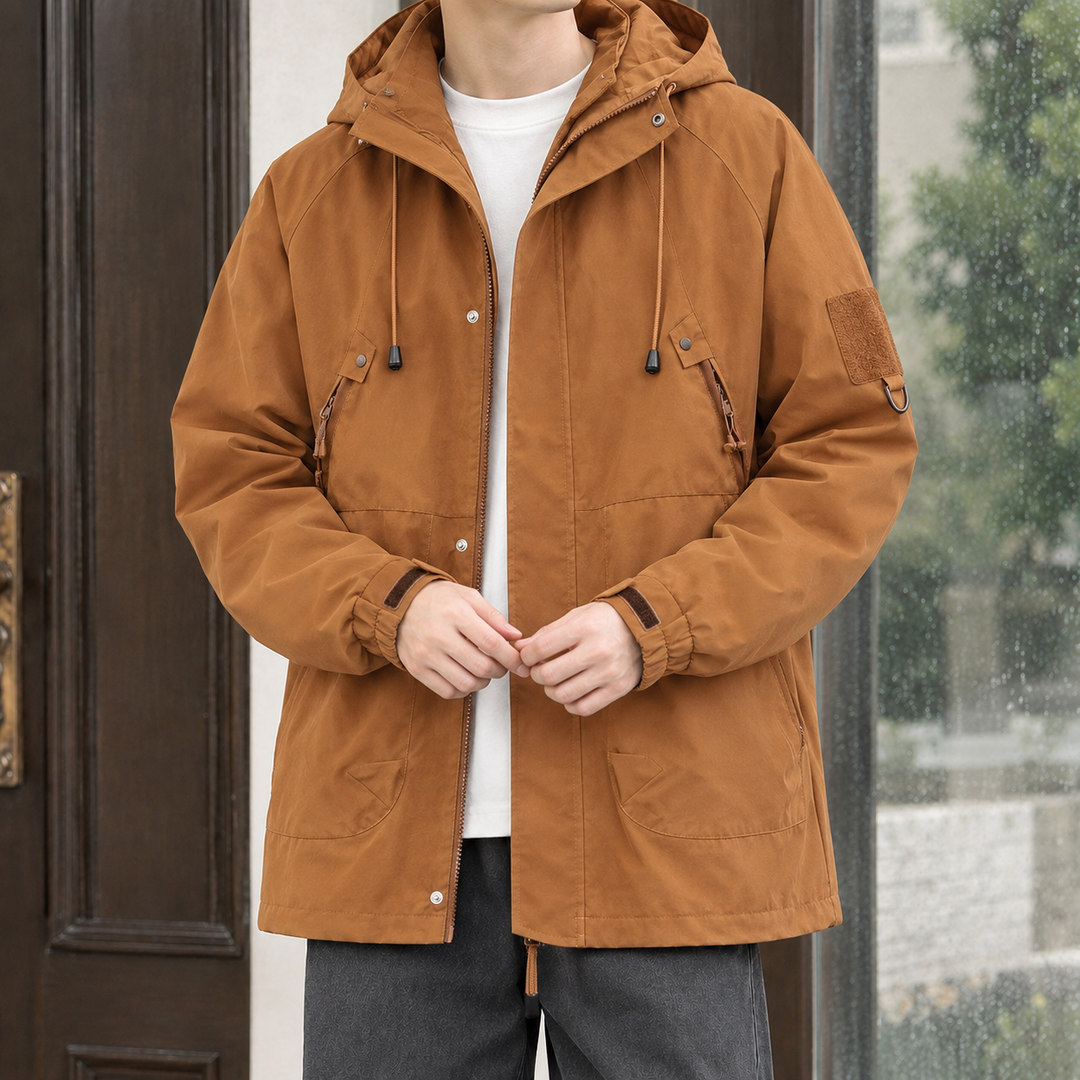 Chaqueta Multibolsillos con Capucha – Marrón Caramelo