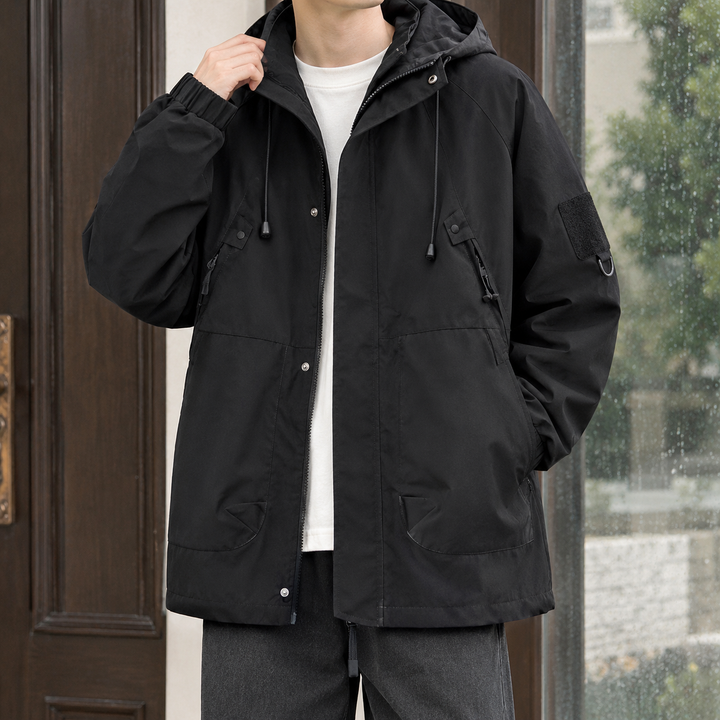 Chaqueta Multibolsillos con Capucha – Negro