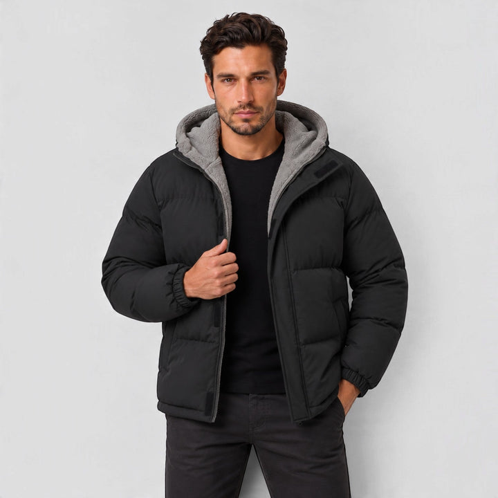 Chaqueta Robusta con Capucha – Negro