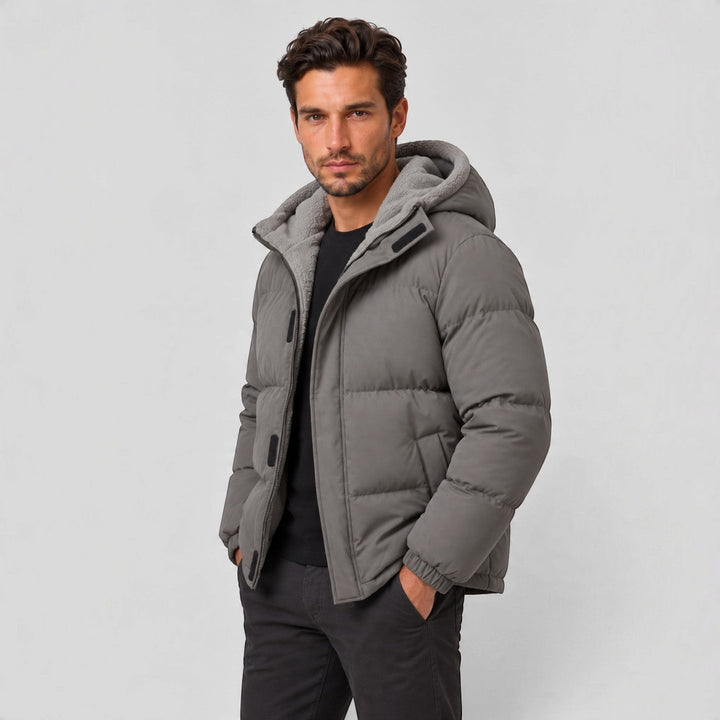 Chaqueta Robusta con Capucha