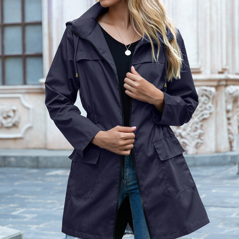 Chubasquero Urbano con Capucha – Azul Marino
