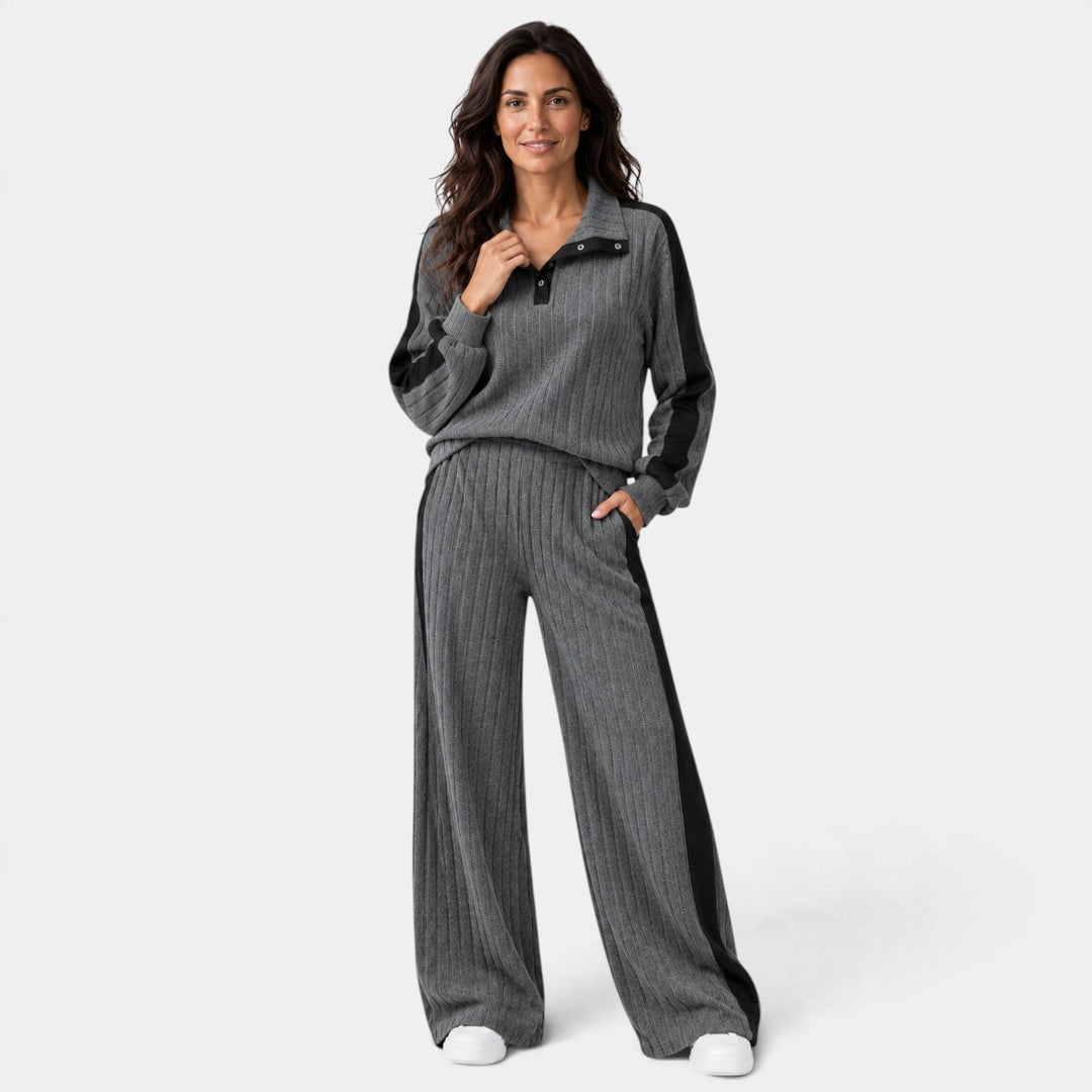 Conjunto con Rayas Laterales – Gris Oscuro