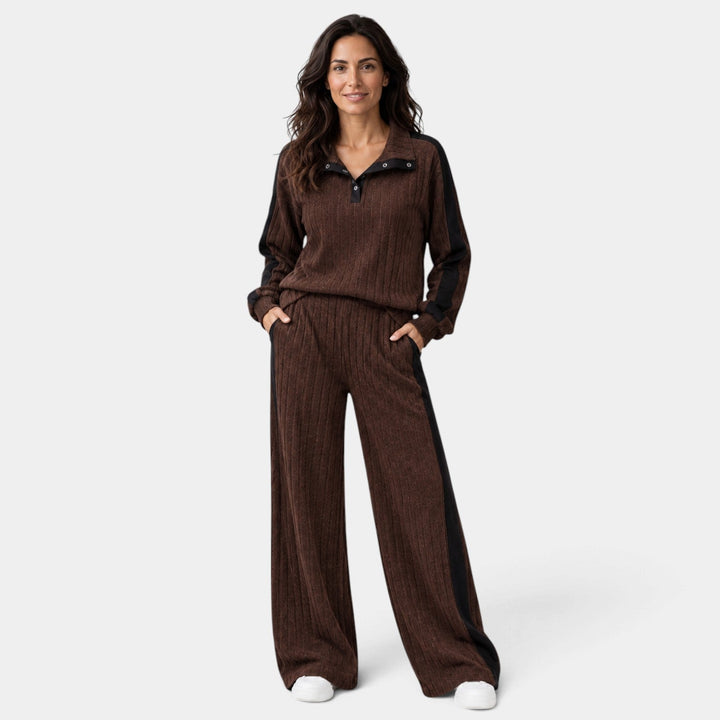 Conjunto con Rayas Laterales – Marrón Café