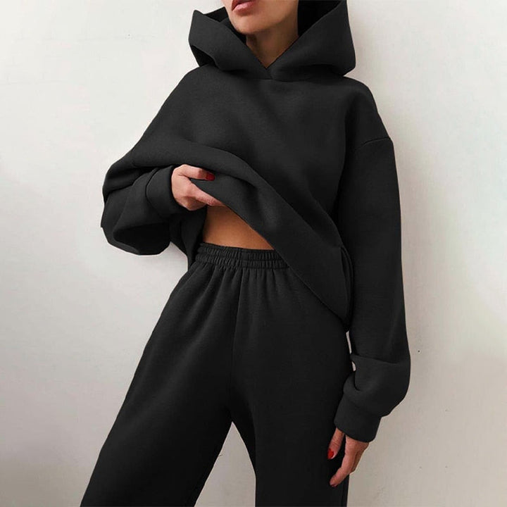Conjunto Deportivo con Capucha – Negro