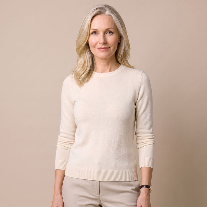 Jersey Entallado de Cuello Redondo – Beige