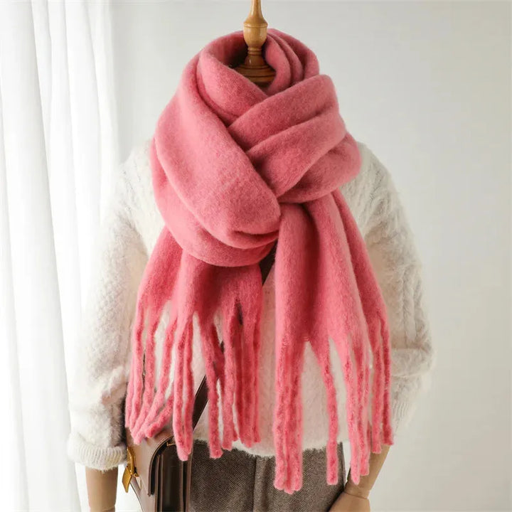 Bufanda Larga con Flecos – Fucsia