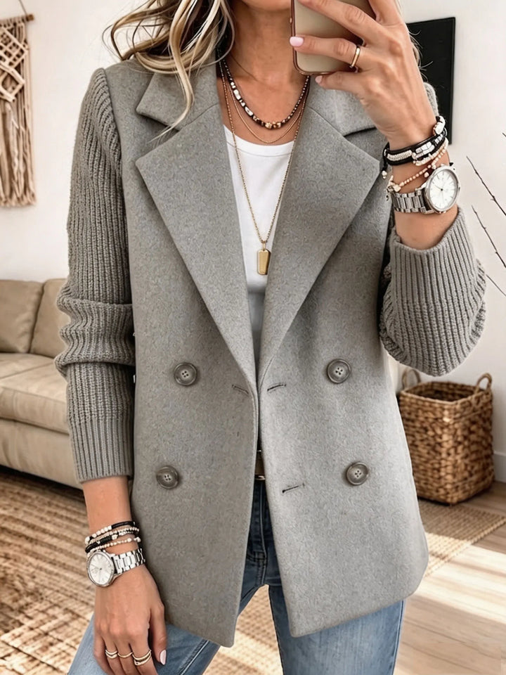 Blazer de Doble Botonadura – Gris Claro
