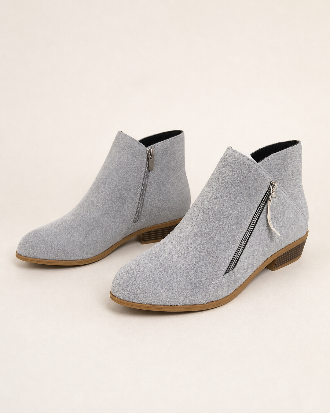 Botines con Doble Cremallera – Gris Claro