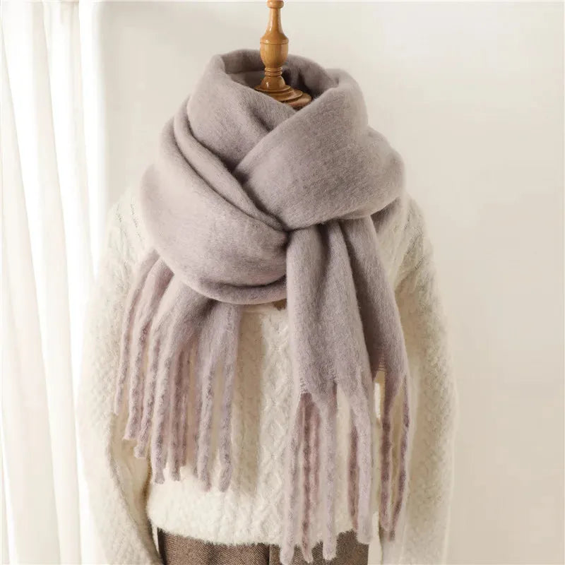 Bufanda Larga con Flecos – Gris