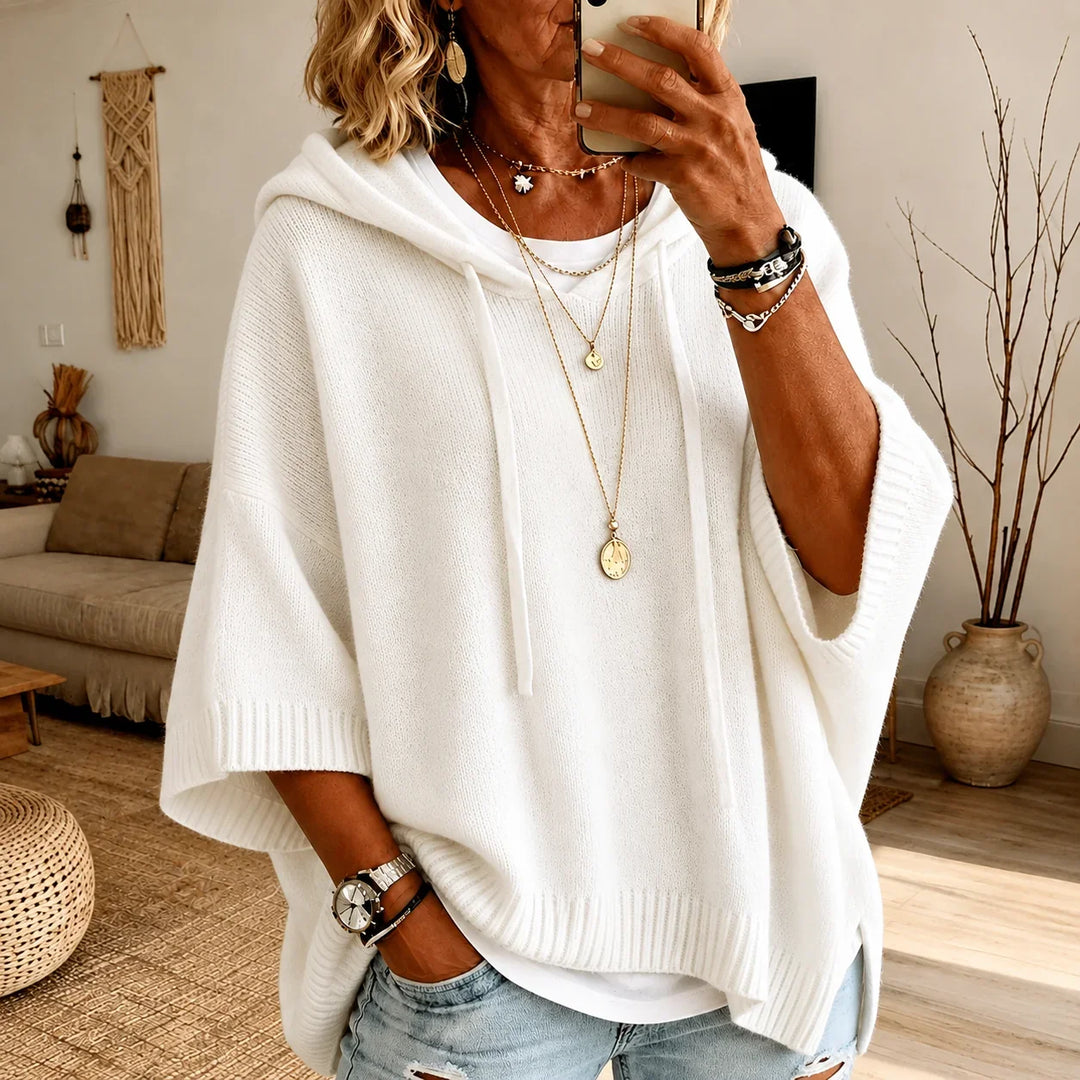 Jersey Estilo Poncho con Capucha – Blanco