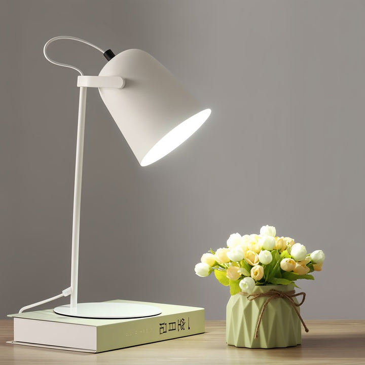 Lámpara de Mesa Orientable - Pantalla Cónica