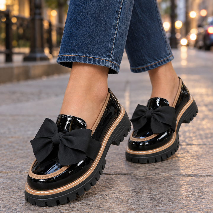 Mocasines con Lazo Decorativo – Negro