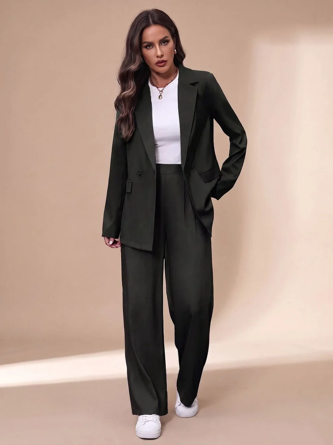 Conjunto de Chaqueta y Pantalón – Negro