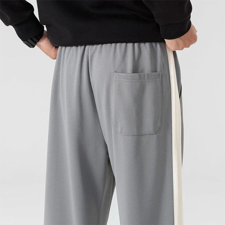 Pantalón Holgado con Raya Lateral