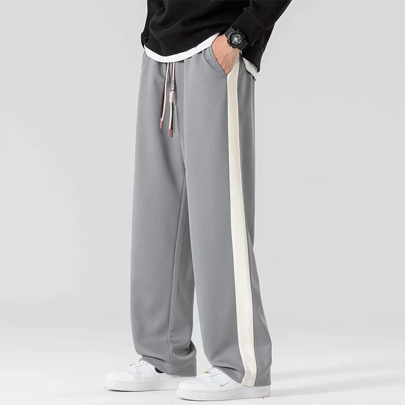 Pantalón Holgado con Raya Lateral – Gris