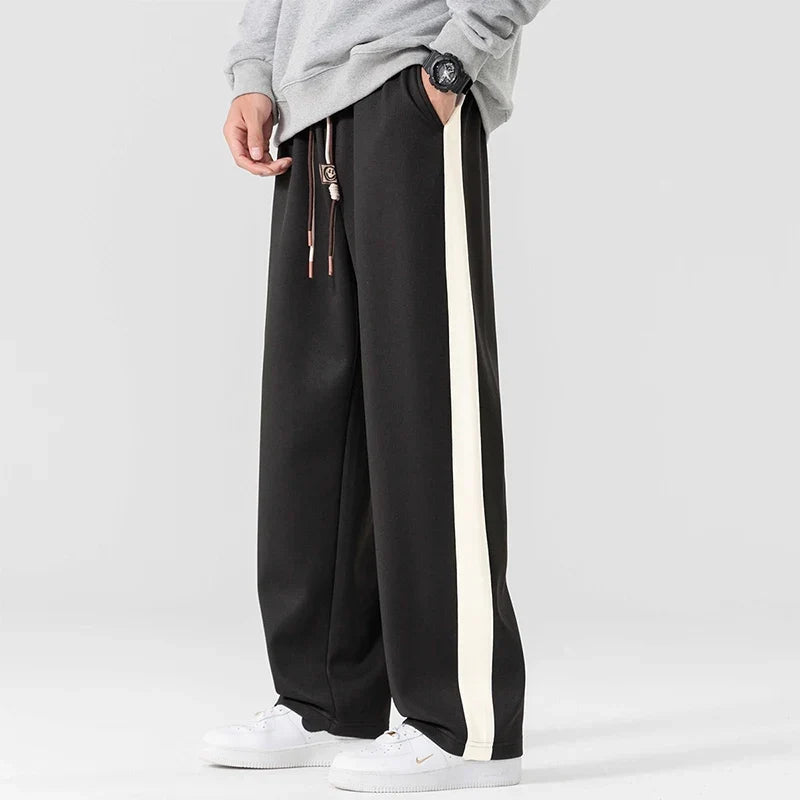 Pantalón Holgado con Raya Lateral – Negro