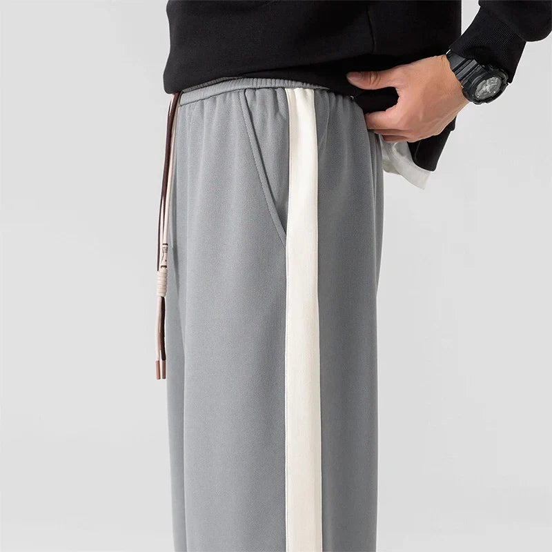 Pantalón Holgado con Raya Lateral
