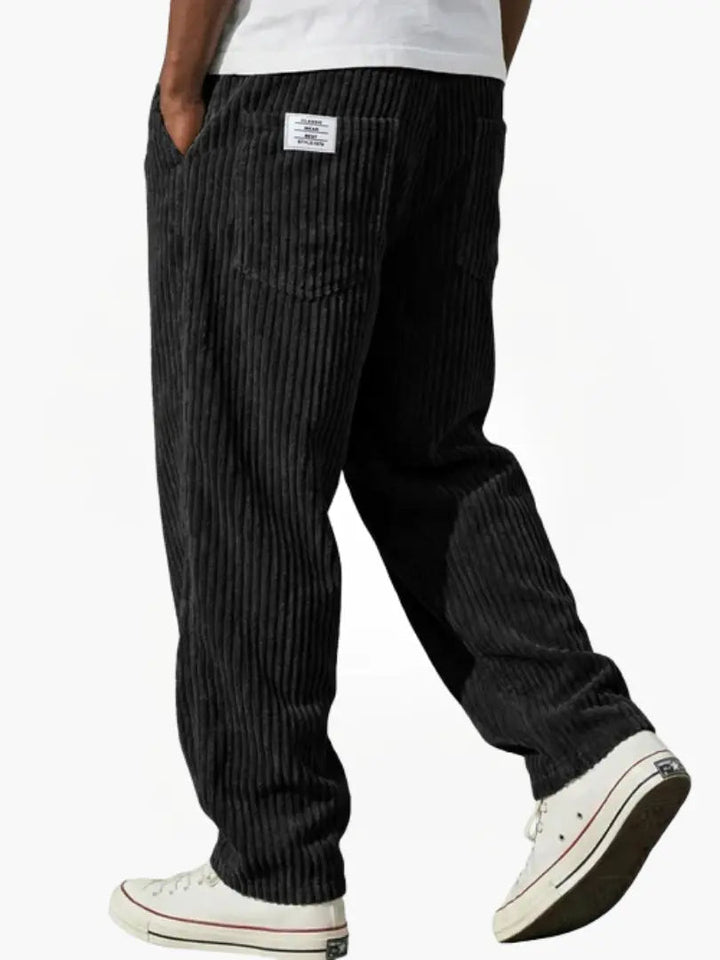 Pantalón Recto Relajado – Negro