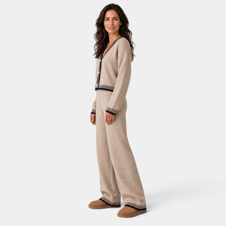 Conjunto con Cárdigan y Pantalón